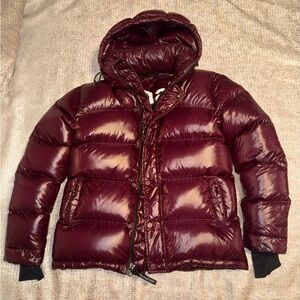 Aritzia TNA Super Puff glossy burgundy